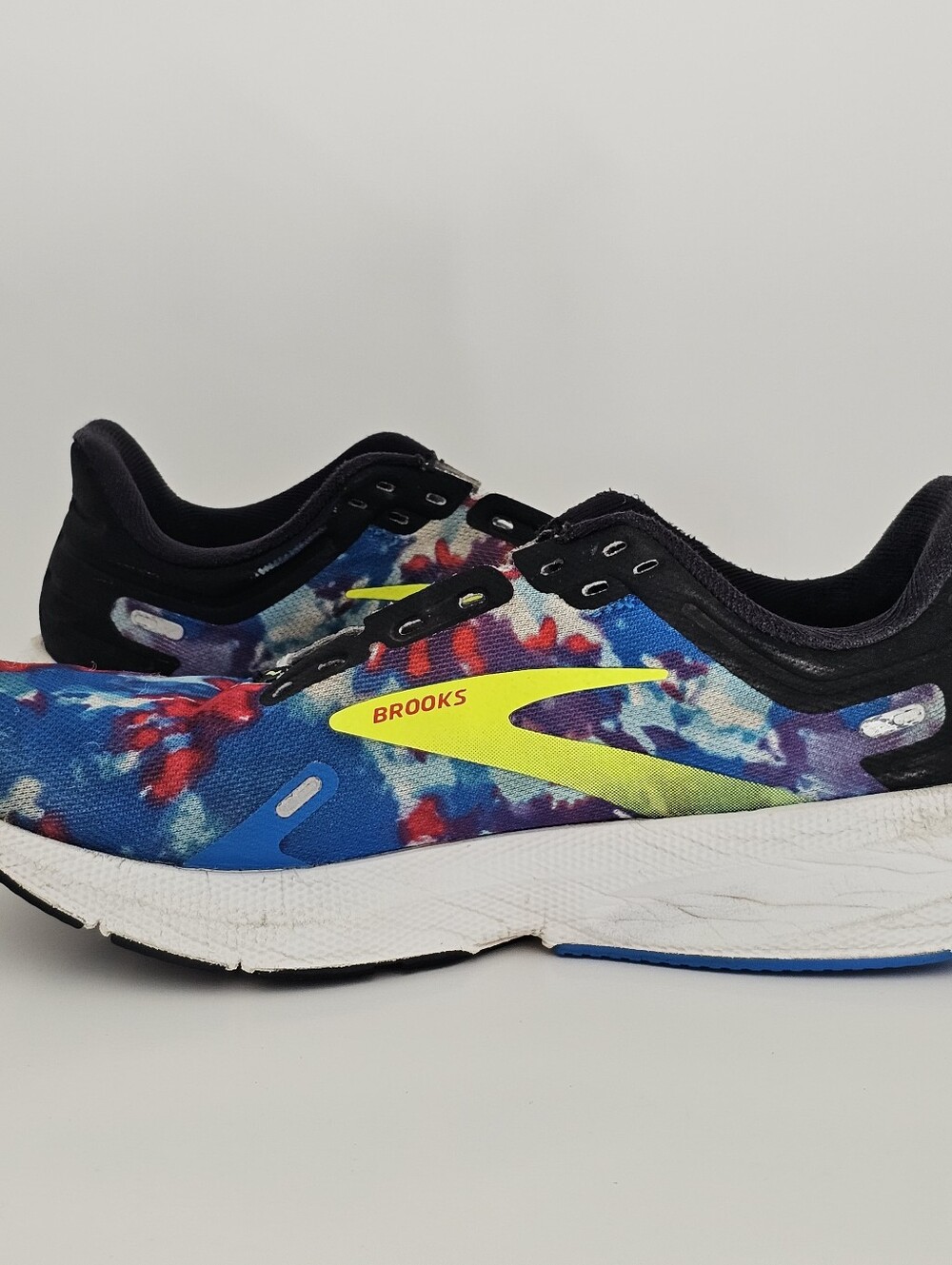 Brooks Launch 9 Run Proud Running Shoes Tie Dye Rainbow Women's Size 7.5 B - Picture 6 of 12